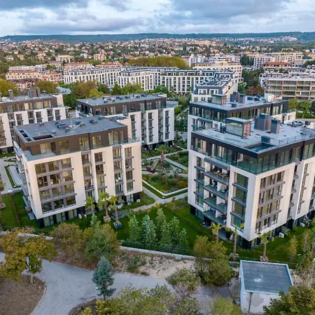 Super Luxury Flat For 2 In Deluxe Azur Apartmán
