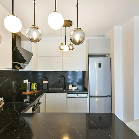Super Luxury Flat For 2 In Deluxe Azur Apartman *