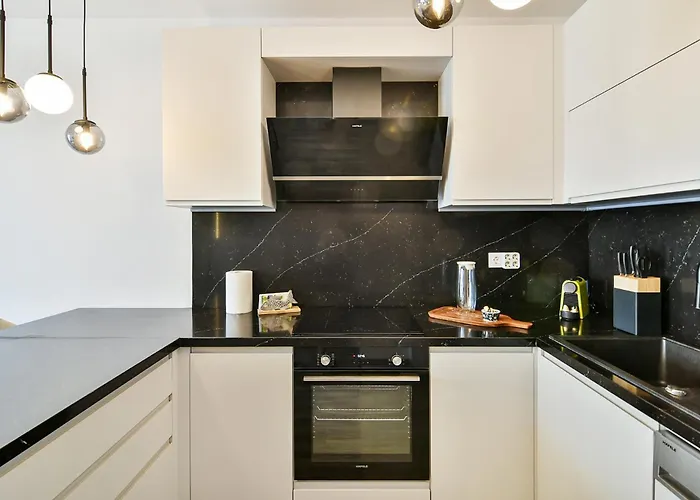 Super Luxury Flat For 2 In Deluxe Azur * Varna